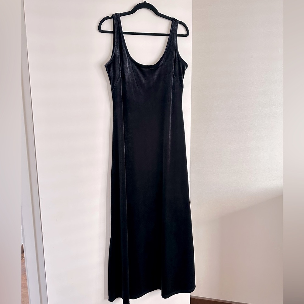 Dress black / maxi length / size 10 to 18 large